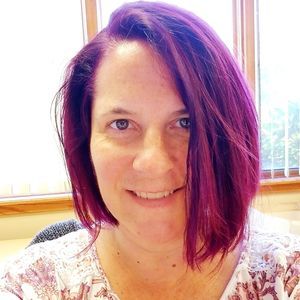 Meet your Posher, Holly